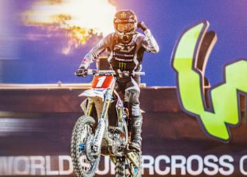 Max Anstie gewann den SX2-Saisonauftakt in Calgary