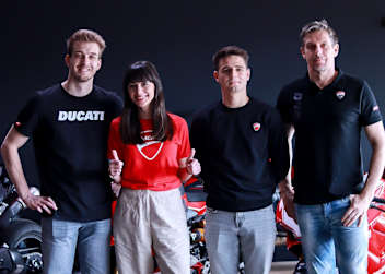 Marcel Brenner (.li.) und Daniel Blin (2.v.r.)