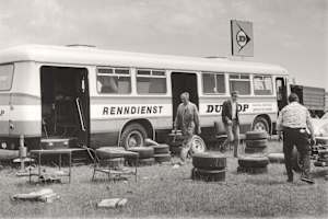 Dunlop-Renndienst 1966 beim Flugplatzrennen Mainz-Finthen 