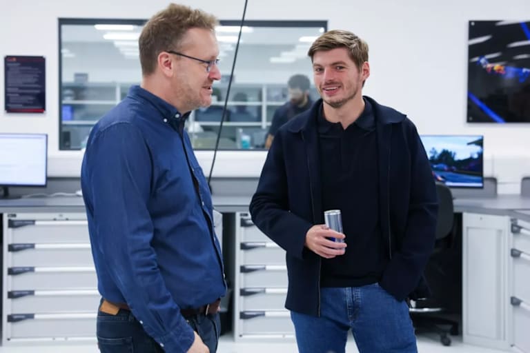 Red Bull Powertrains-Chef Ben Hodgkinson und Max Verstappen