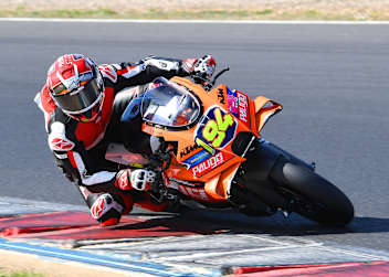 Jonas Folger auf der KTM 990 RC R