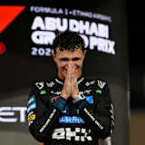 Lando Norris verdrückte auch auf dem Podest ein paar Tränen