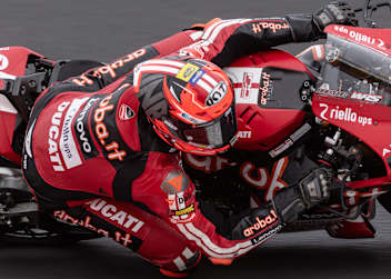 Polesetter Nicolo Bulega