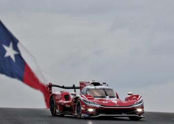 Der Toyota TR010 Hybrid auf der Strecke in Austin