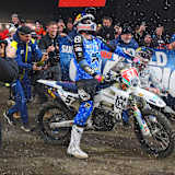 Billy Bolt bei der Sektdusche