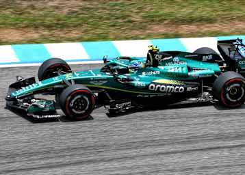 Fernando Alonso im ersten Training in Sepang
