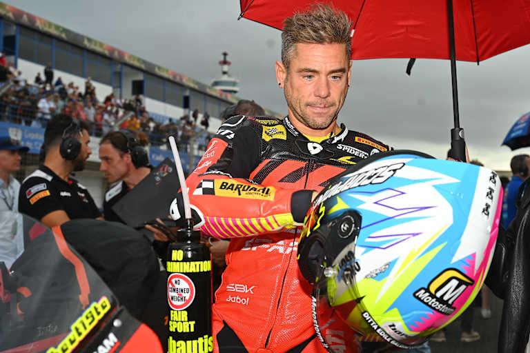 Muss Alvaro Bautista seinen Helm an den Nagel hängen?
