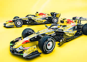 Das Racing Bulls Team tritt in Miami im gelben Sommer-Look auf