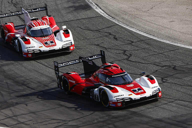 Die beiden Werks-Porsche 963