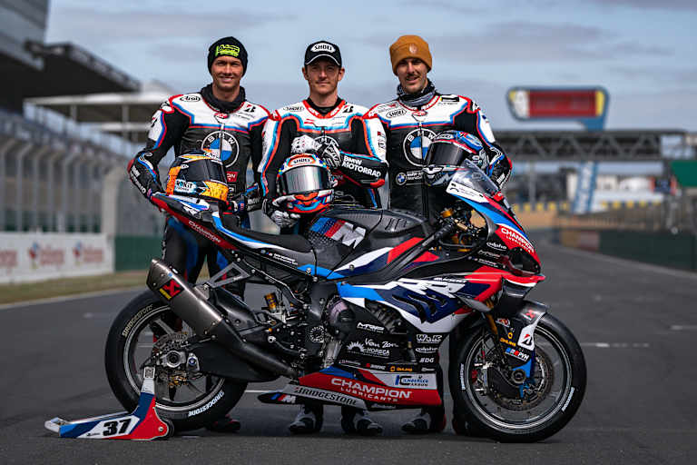 Das BMW-Werksteam mit mit Van der Mark, Soomer und Reiterberger