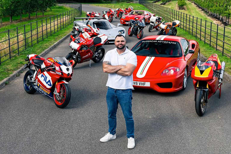 Lecha Khouri liebt italienische Autos und Motorräder