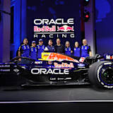 Oliver Mintzlaff und Jim Farley: Gruppenfoto mit den Red Bull Racing-Stars