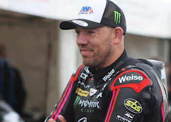 TT-Sieger Peter Hickman fährt in Chimay