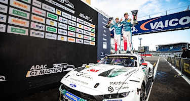 Großer Jubel bei Salman Owega und Finn Wiebelhaus