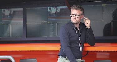 Richard Coleman in Valencia am Tech3-Kommandostand