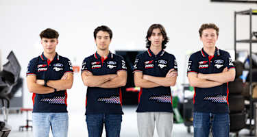 Kiano Blum, Alain Valente, Max Cuccarese und Emil Gjerdrum fahren Mustang