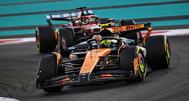 Charles Leclerc hinter Lando Norris im Abu-Dhabi-GP