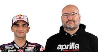 Technik-Chef Sterlacchini an der Seite von Werksfahrer Jorge Martin