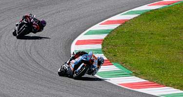 Aprilia-Doppelspitze: Fernandez vor Martin