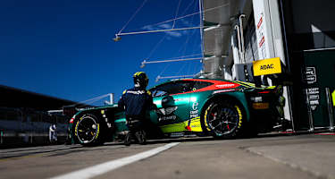 Jamie Day auf der Pole-Position im ADAC GT Masters