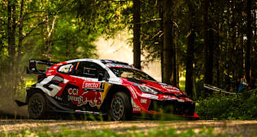 Sebastien Ogier führt nach dem ersten Haupttag der Rallye Finnland