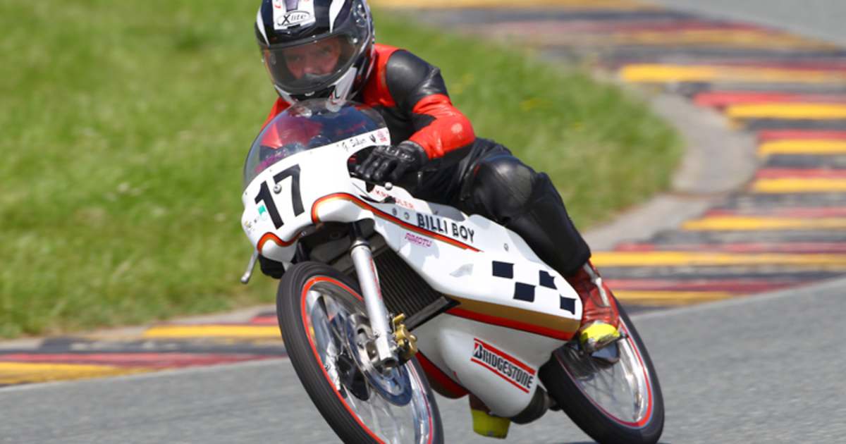 Fast immer mit 50 ccm am Start: Gerhard Singer ist 70 - Moto3 ...