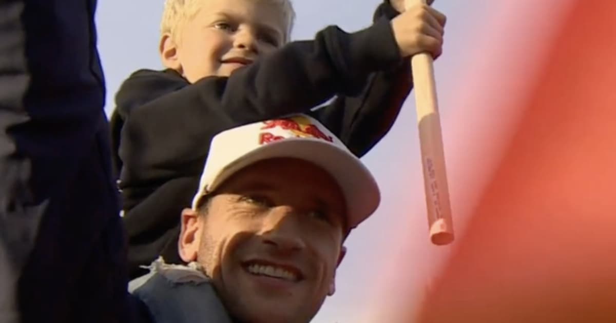 Ken Roczen (Suzuki): Sohn Griffin hielt das Banner - Motocross-WM ...