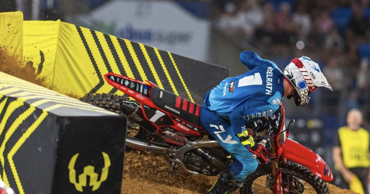 Shane-McElrath-Honda-siegt-in-Cape-Town-Max-Anstie-ist-SX2-Champion