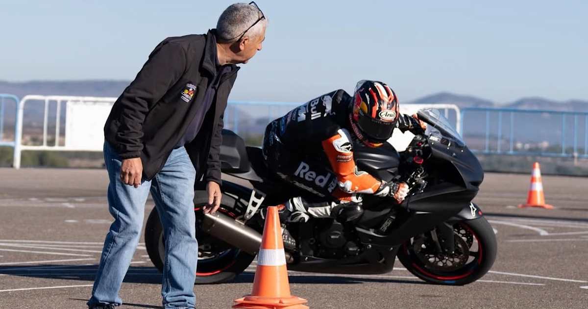 Maverick-Vinales-KTM-Jetzt-hilft-auch-der-Vater-von-Jorge-Lorenzo