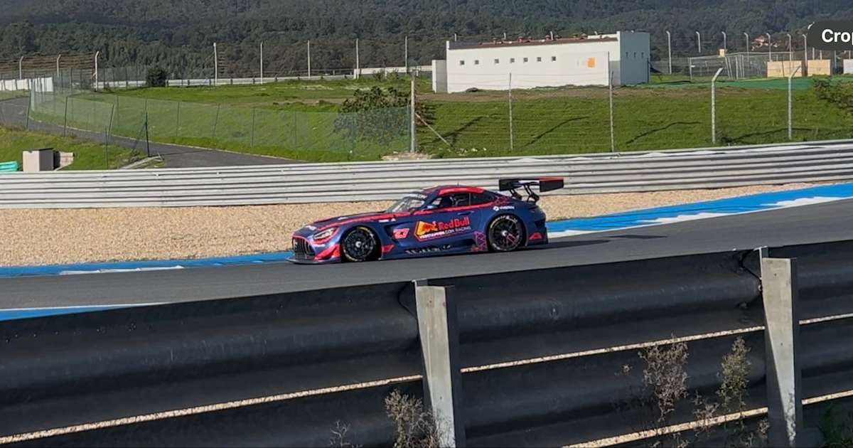 Der-Mercedes-Test-von-Red-Bull-Star-Max-Verstappen-in-Estoril