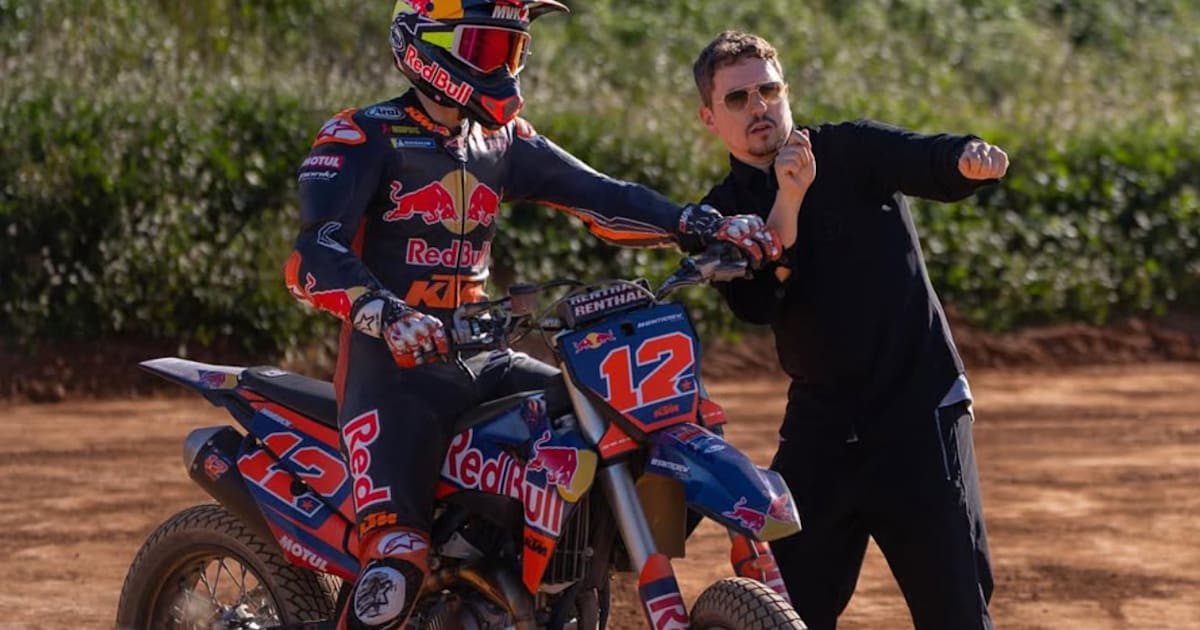 Maverick-Vinales-und-MotoGP-Ikone-Jorge-Lorenzo-machen-ernst