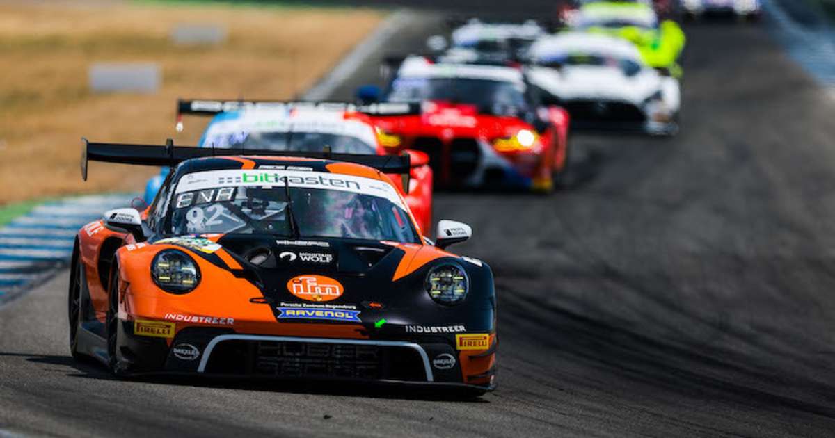 Nach 15 Jahren: ADAC GT Masters feiert Comeback - ADAC GT Masters ...