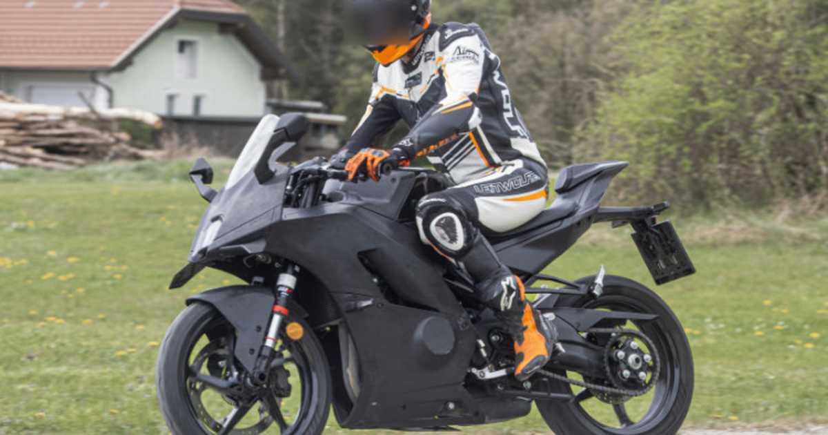 Erwischt: Das neue Einsteiger-Sportbike KTM 490 RC - Produkte ...