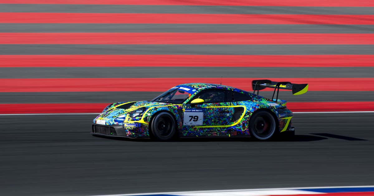 Porsche-Show-im-Training-der-24h-Dubai-Alex-Fontana-mit-schnellster-Runde