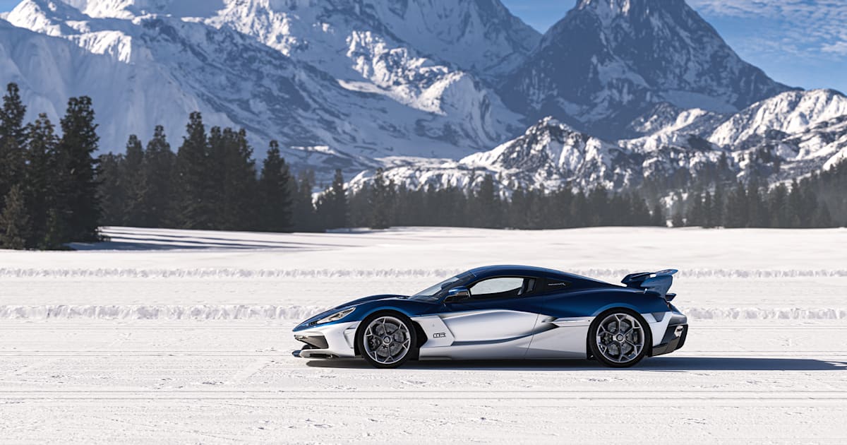 Rimac-Nevera-R-Founder-s-Edition-bei-The-I-C-E-in-St-Moritz-ausgeliefert
