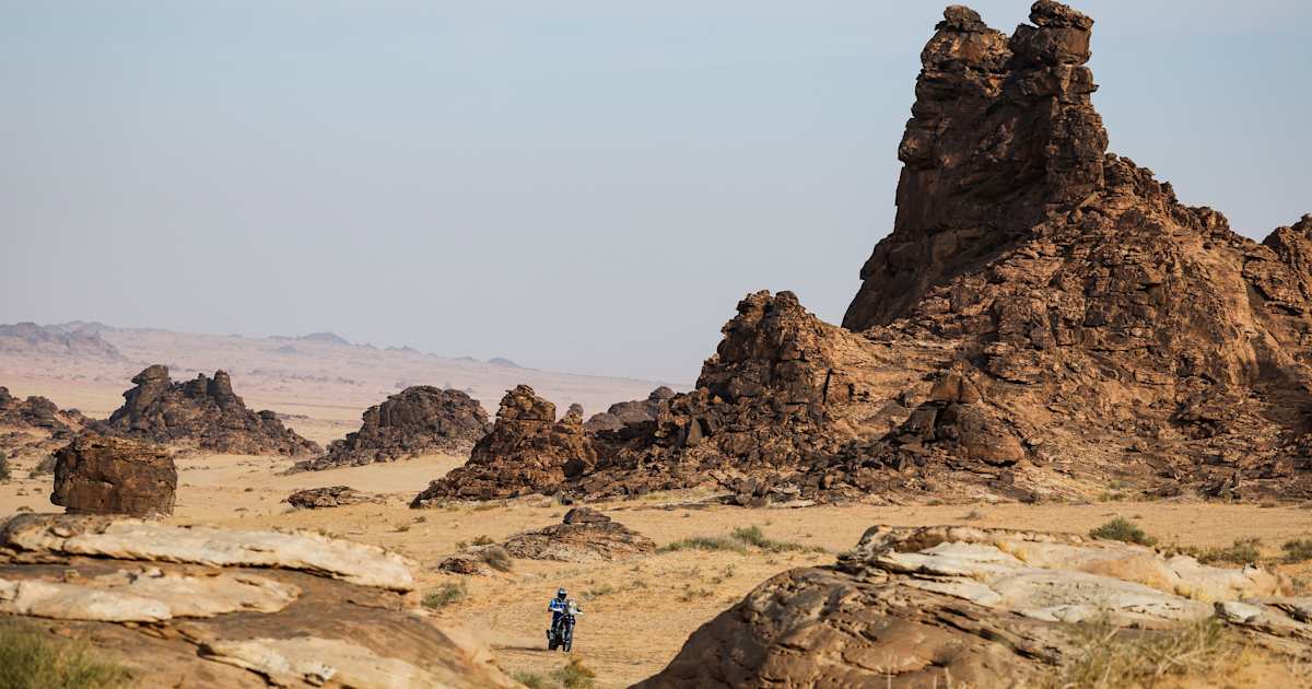 Die-zweite-Etappe-der-Dakar-2026-ist-steinig-und-endet-an-einer-Oase