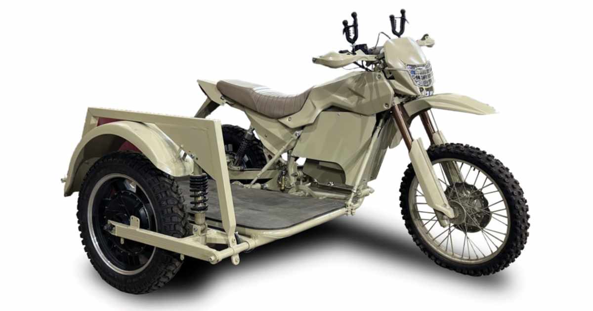 -berraschung-Enduro-Gespann-mit-Beiwagenradantrieb-von-Kalashnikov