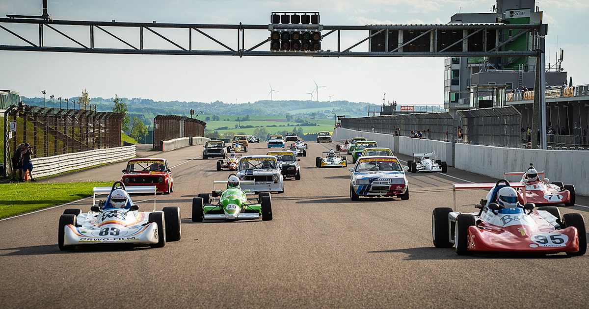 Ostalgie-am-Sachsenring-ADAC-Historic-Cup-Ost-auf-Sachsenring-bei-der-DTM