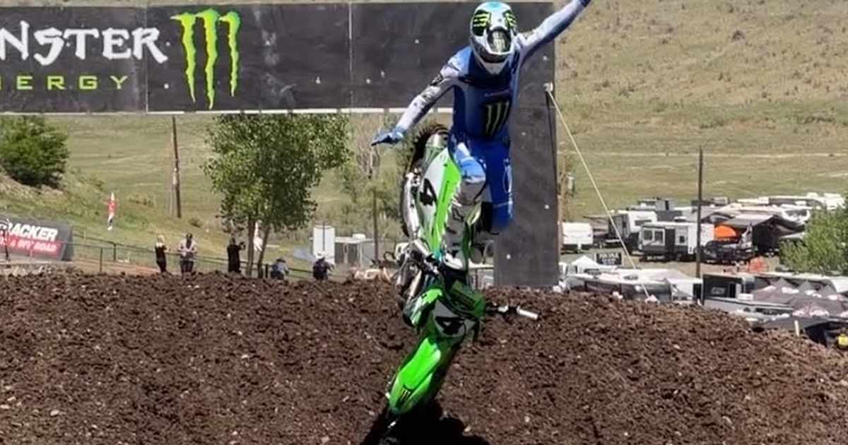 Thunder-Valley-Chase-Sexton-Kawasaki-f-llt-nach-Crash-aus