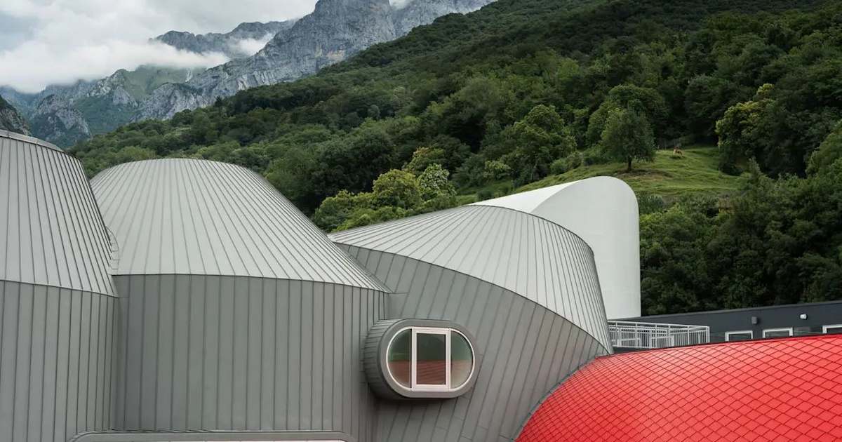 Moto-Guzzi-Grosse-Party-zur-Er-ffnung-von-Fabrik-und-Museum