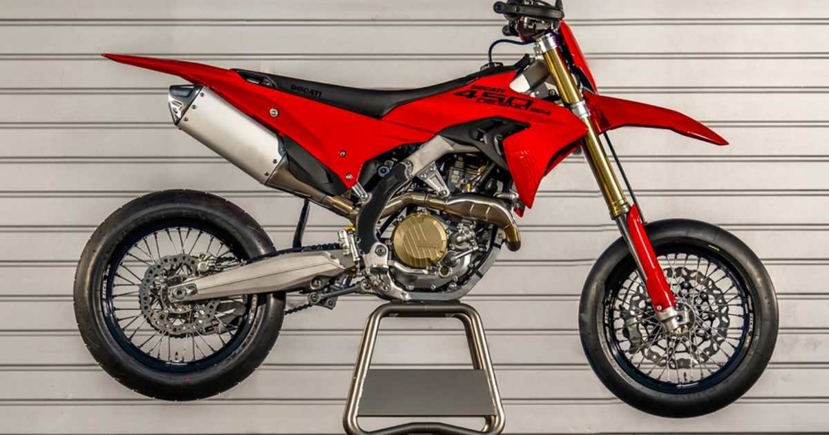 Ducati-zeigt-Renn-Supermoto-Desmo450-SM-feiert-Premiere-in-Misano