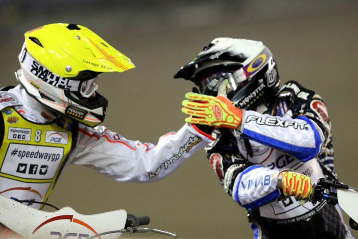 Andreas Jonsson (li.) lässt sich von Greg Hancock gratulieren