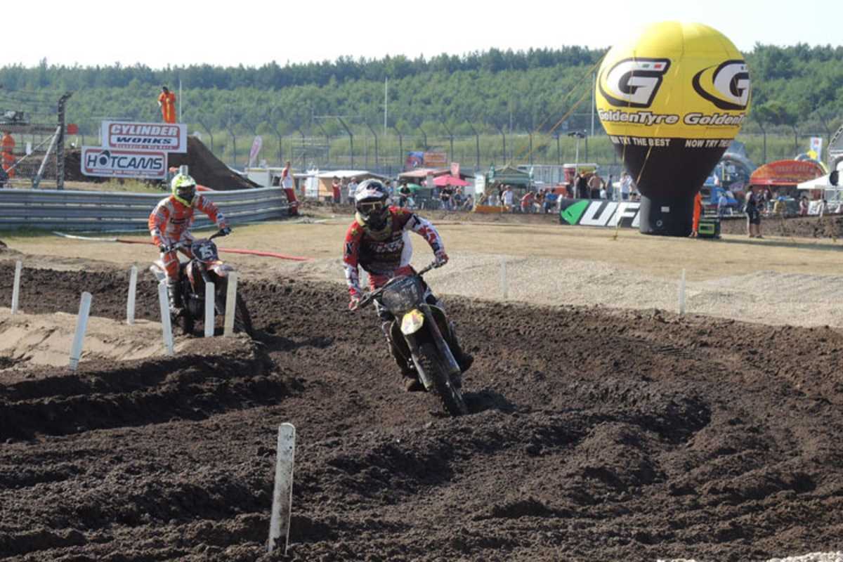 Jeremy Seewer beim Kennenlernen der Strecke im ersten Training