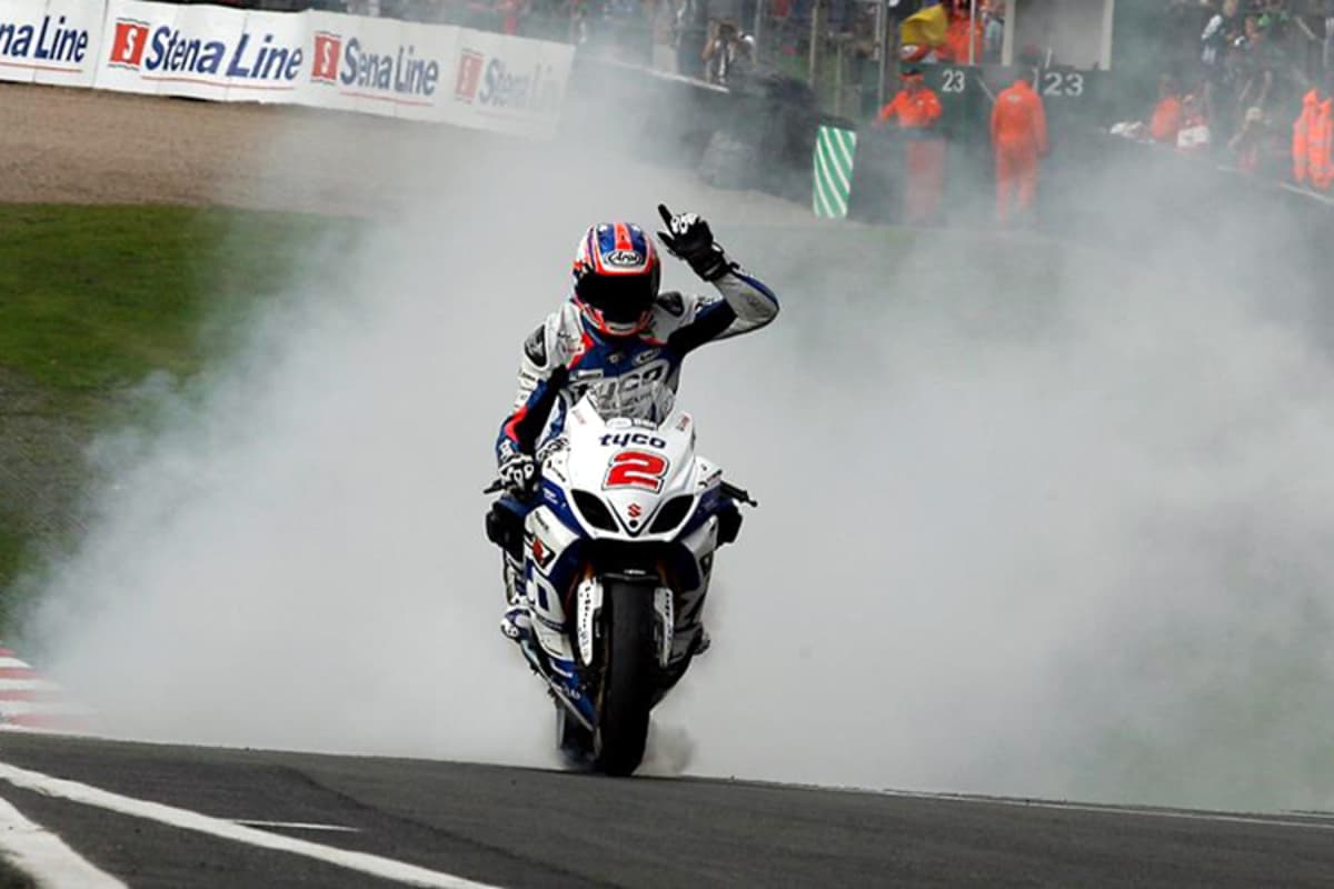 Joshua Brookes feiert seinen zweiten Sieg in Brands Hatch