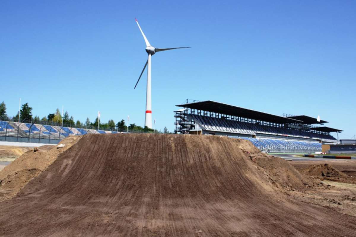 Ein Sprung wartet auf die MX-Stars