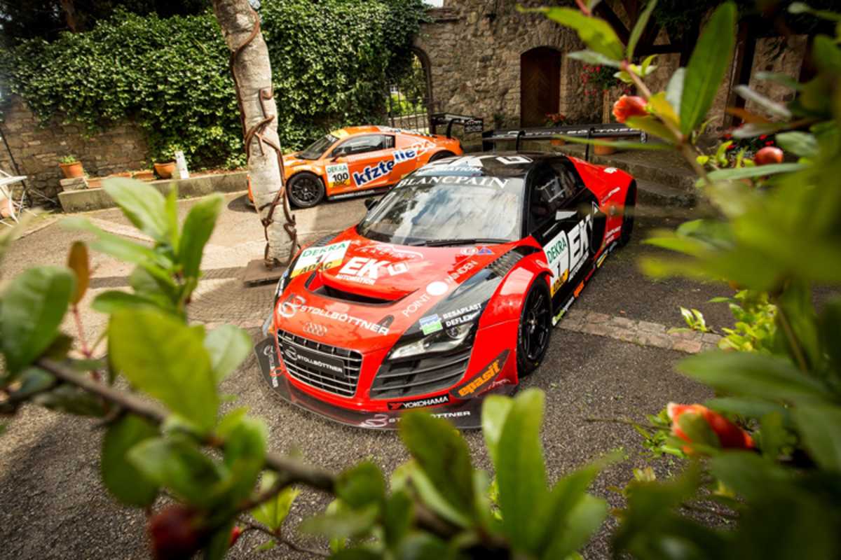 Ungewöhnliche Fotolocation für die beiden GT3-Audi