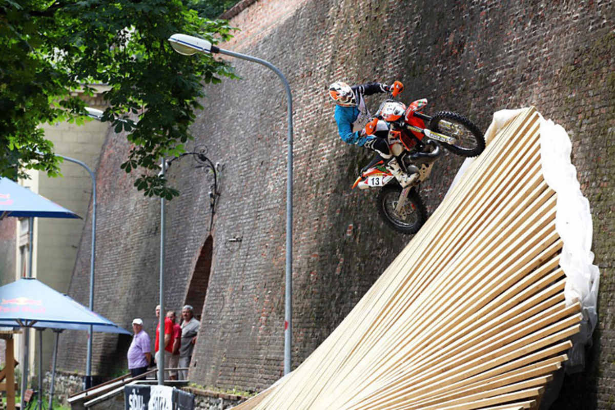 Paul Bolton brauchte mehr als einmal Hilfe