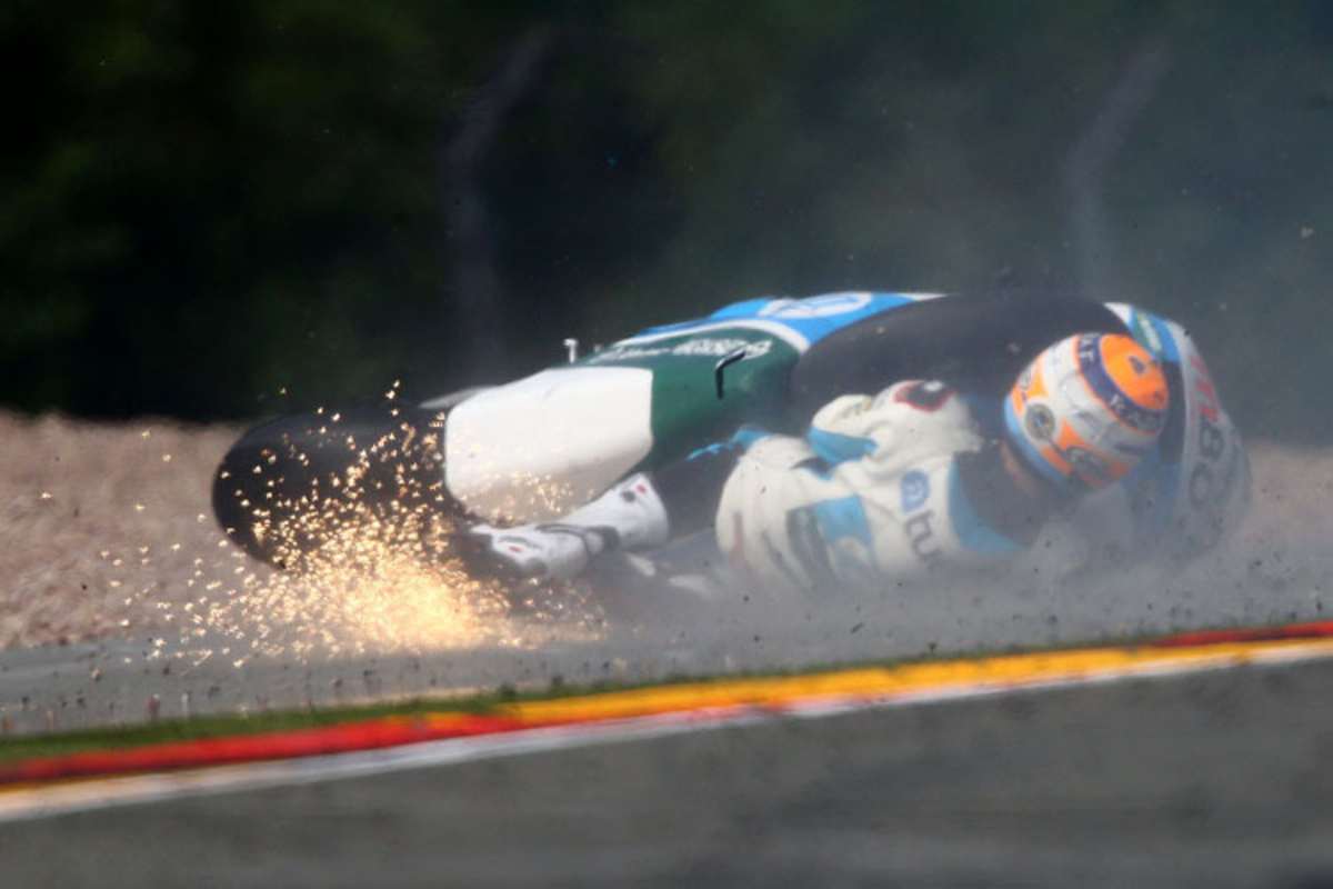 ... und beschädigte dabei zwei Knochen im linken Fuss