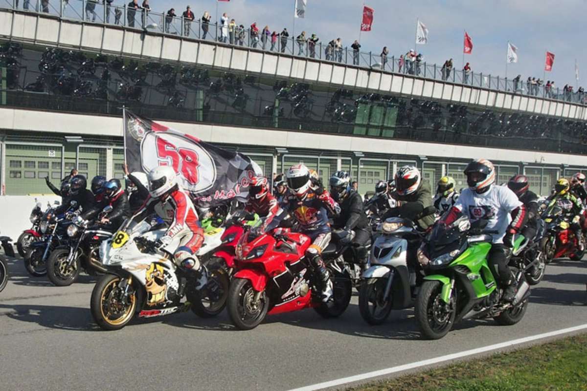Die Ausfahrt stand ganz im Zeichen von Marco Simoncelli