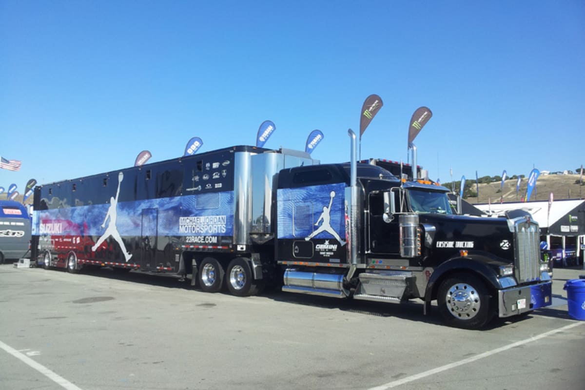 Die Trucks der US-Teams machen was her